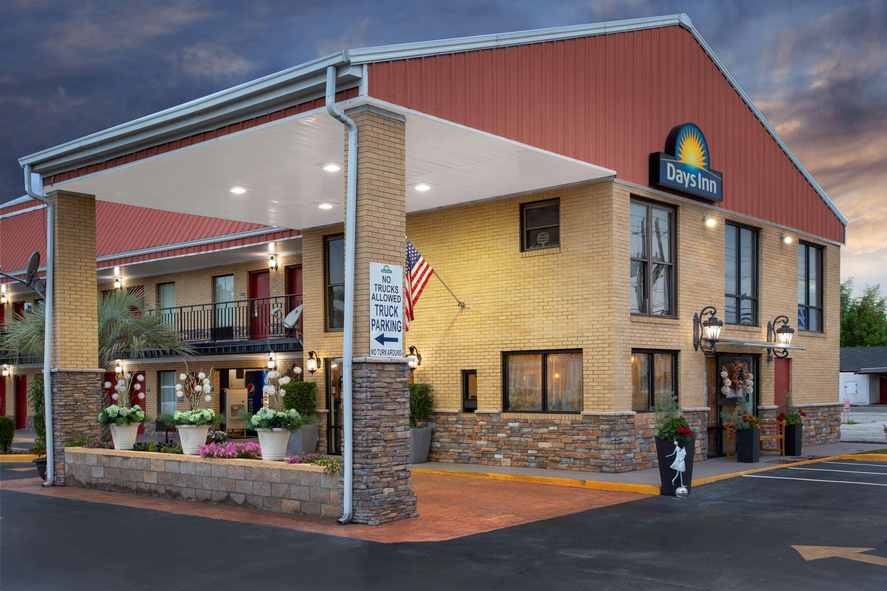 Days Inn By Wyndham Lake City Exteriör bild