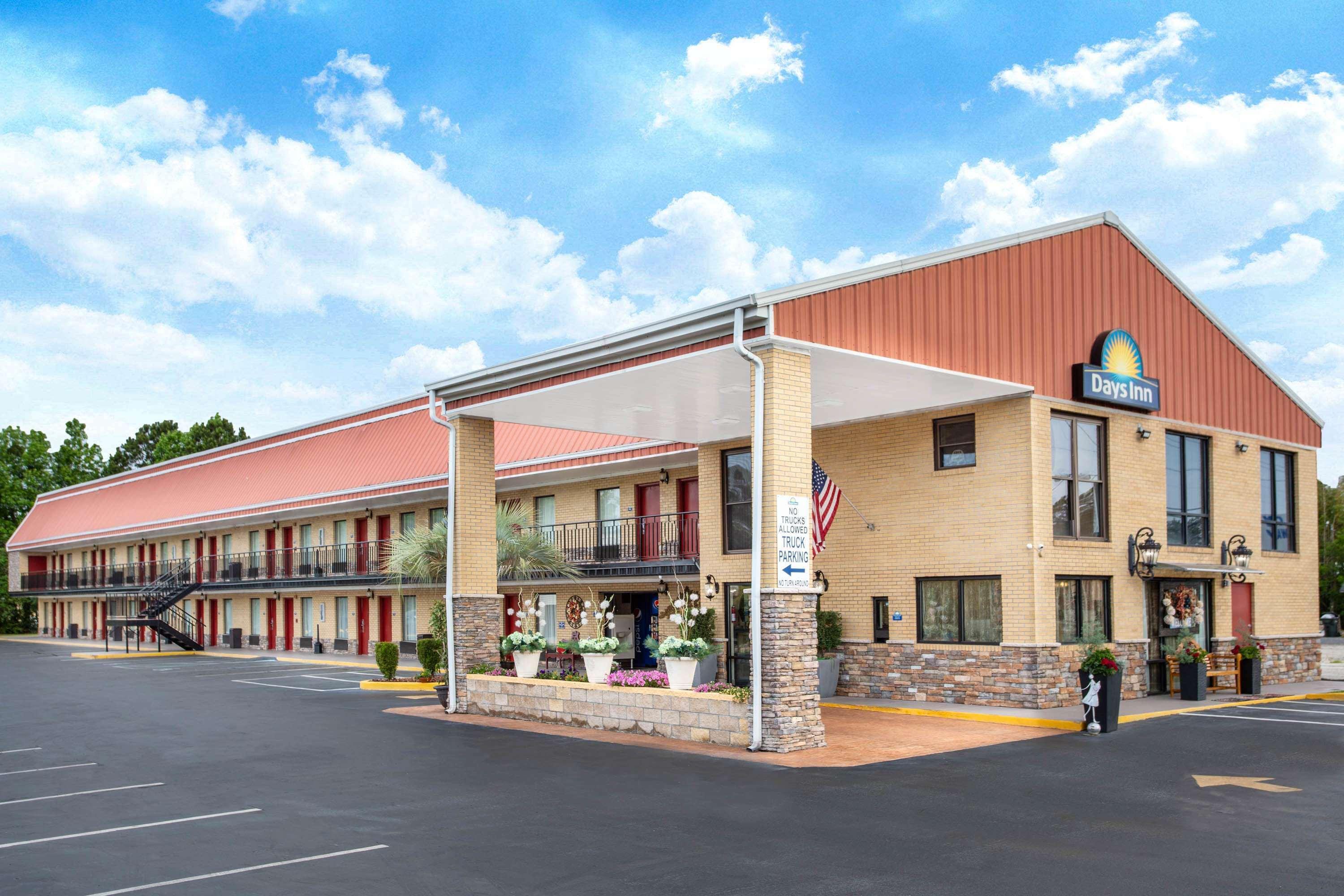 Days Inn By Wyndham Lake City Exteriör bild