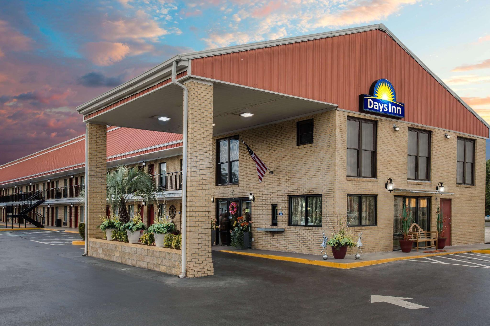 Days Inn By Wyndham Lake City Exteriör bild